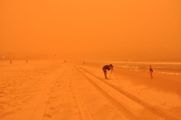 1253765939_dust_storm_sidney_10.jpg