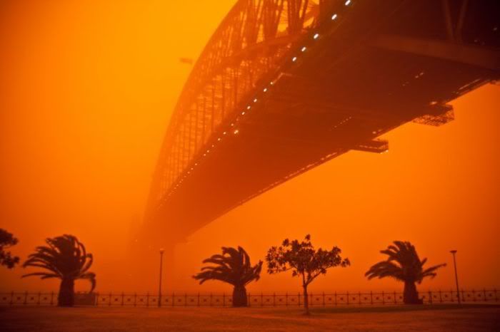 1253765990_dust_storm_sidney_14.jpg