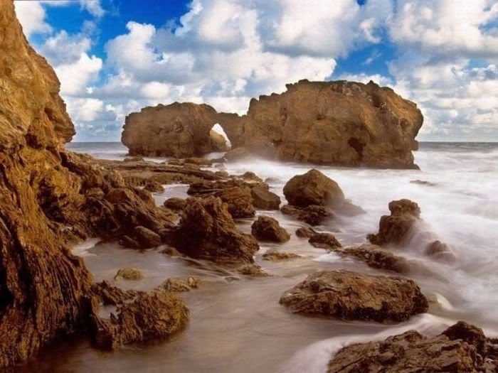 1254197570_beautiful_beaches_16-1.jpg