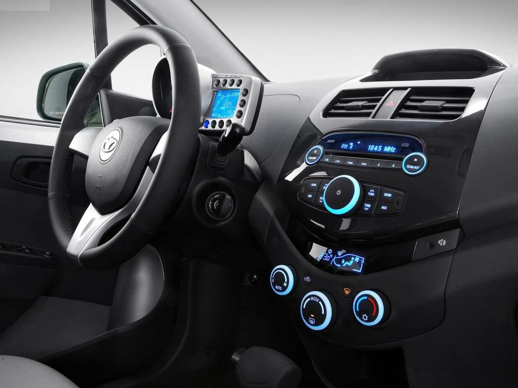 Daewoo-Matiz_Creative_2010_1600x-5.jpg
