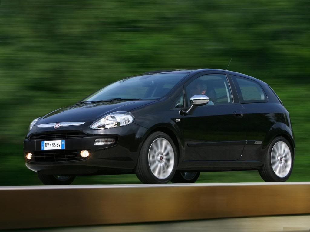 Fiat-Punto_Evo_2010_1600x1200_wa-17.jpg