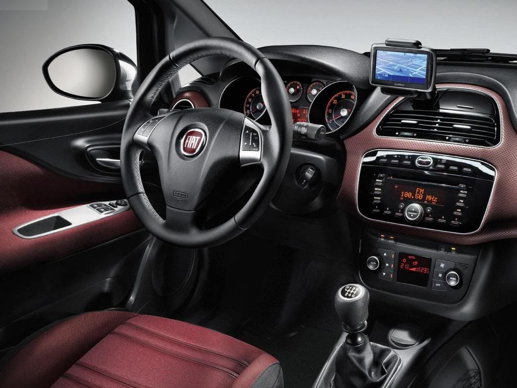 Fiat-Punto_Evo_2010_1600x1200_wa-5.jpg