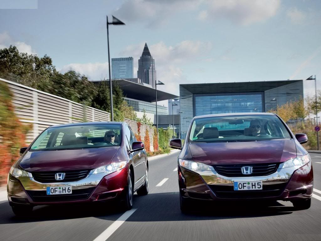Honda-FCX_Clarity_2010_1600x1200-1.jpg
