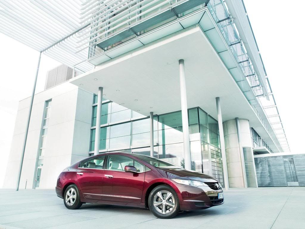 Honda-FCX_Clarity_2010_1600x1200-8.jpg