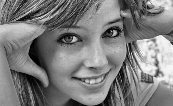 1253162320_black_and_white_36-1.jpg