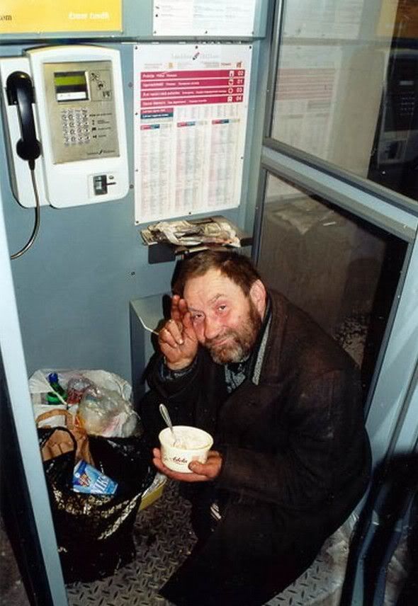 1254805914_homeless_07.jpg