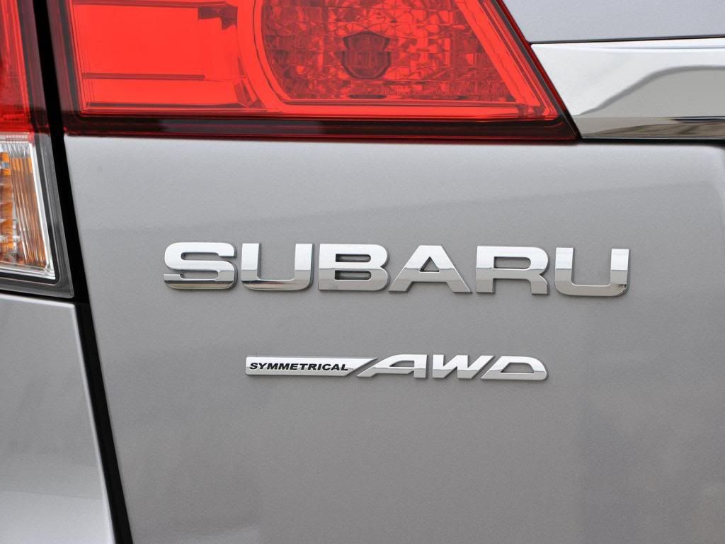 Subaru-Legacy_Tourer_2010_1600x1-1.jpg