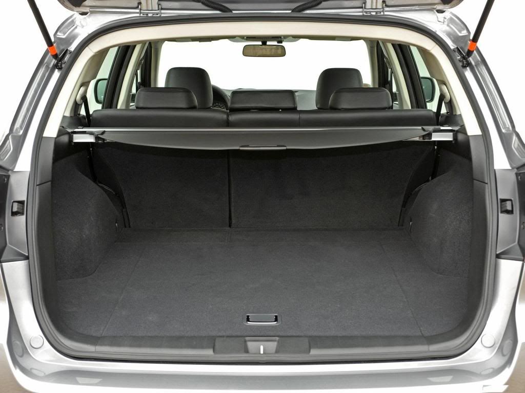 Subaru-Legacy_Tourer_2010_1600x1-2.jpg