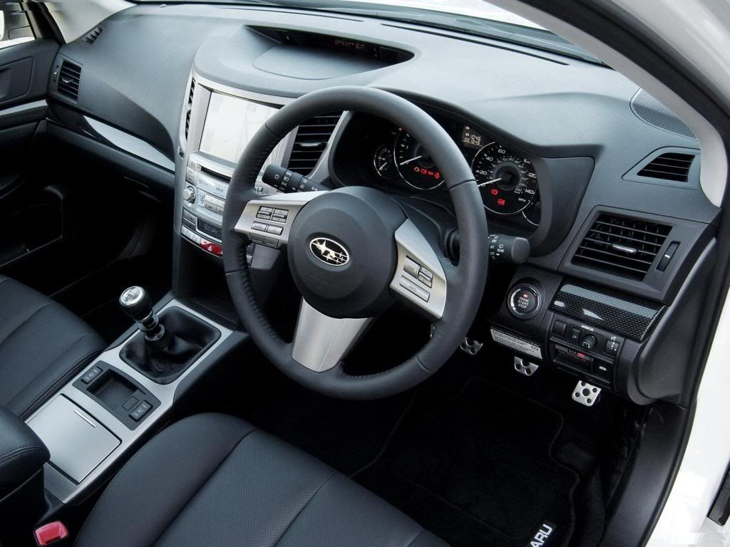 Subaru-Legacy_Tourer_2010_1600x1-3.jpg