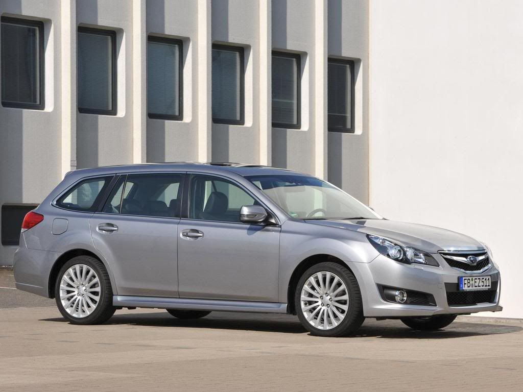 Subaru-Legacy_Tourer_2010_1600x1-5.jpg