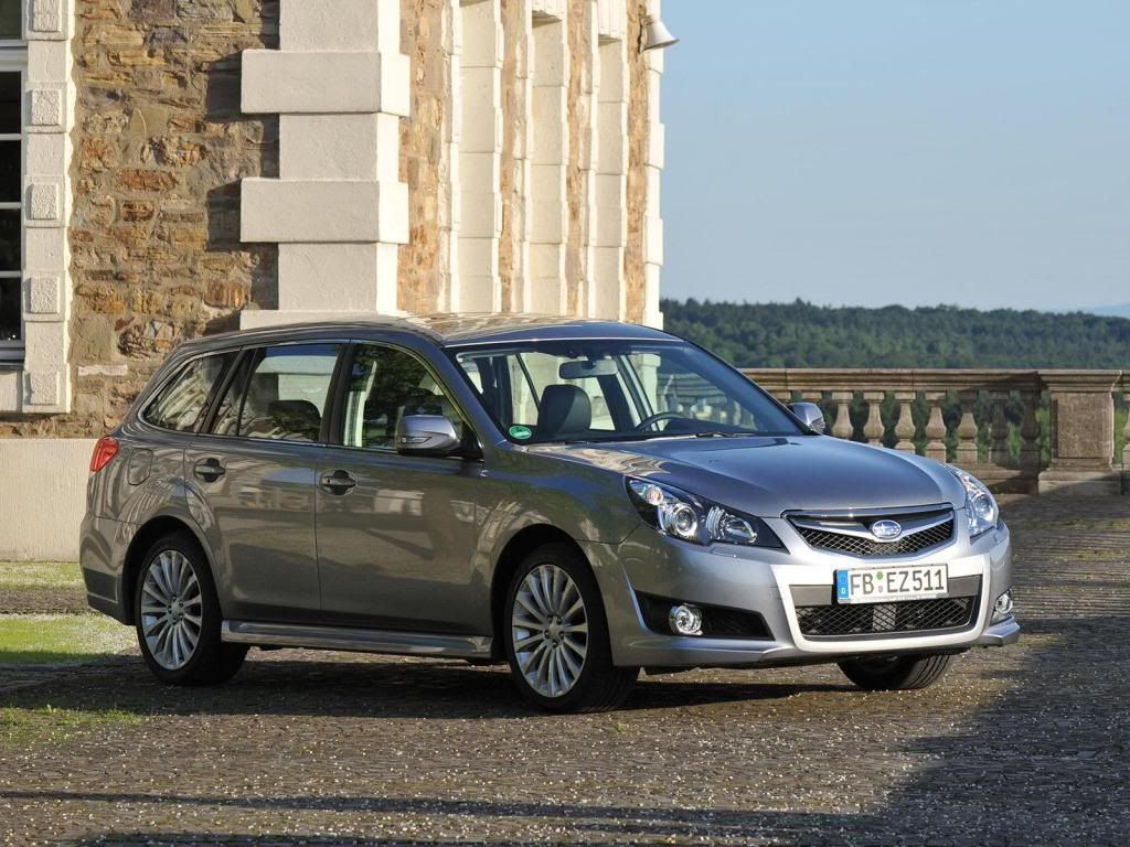 Subaru-Legacy_Tourer_2010_1600x1-6.jpg