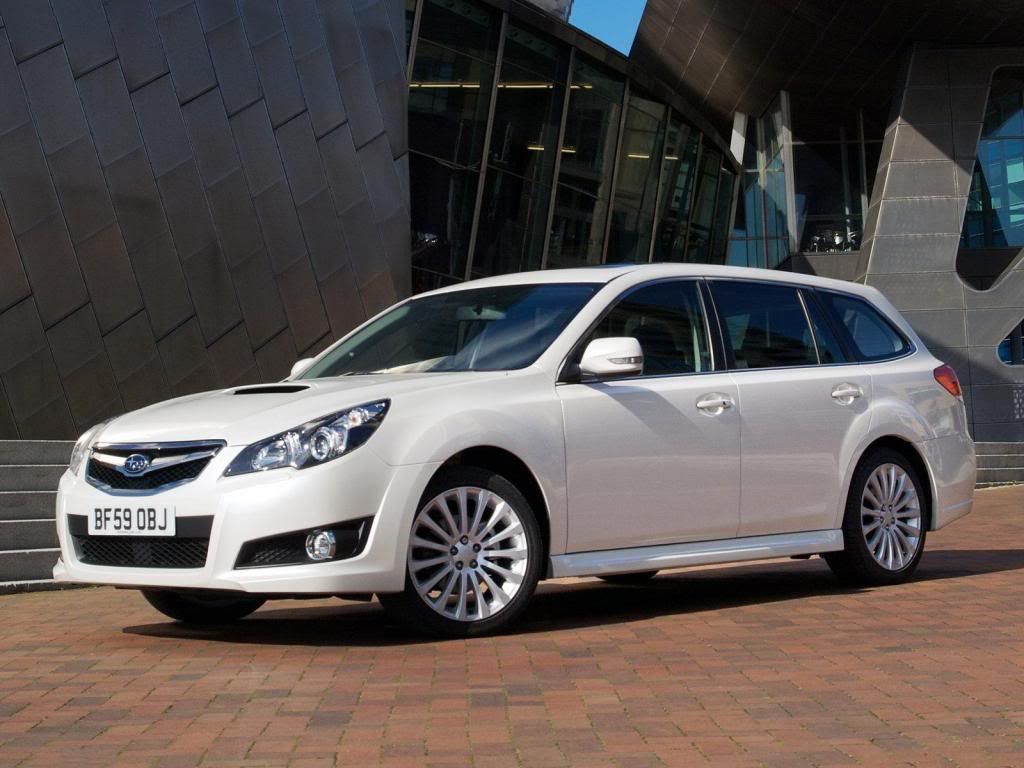 Subaru-Legacy_Tourer_2010_1600x1-8.jpg