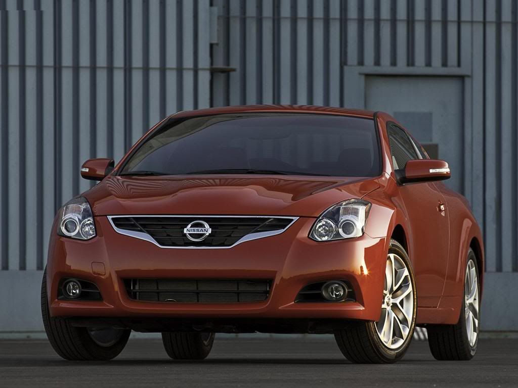 Nissan-Altima_Coupe_2010_1600x12-10.jpg