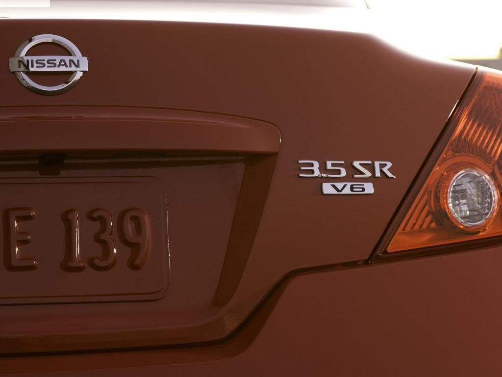 Nissan-Altima_Coupe_2010_1600x12-2.jpg