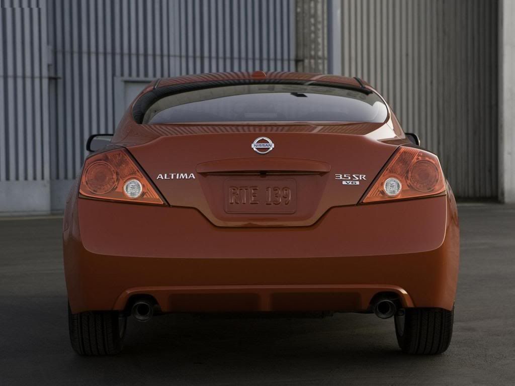 Nissan-Altima_Coupe_2010_1600x12-5.jpg
