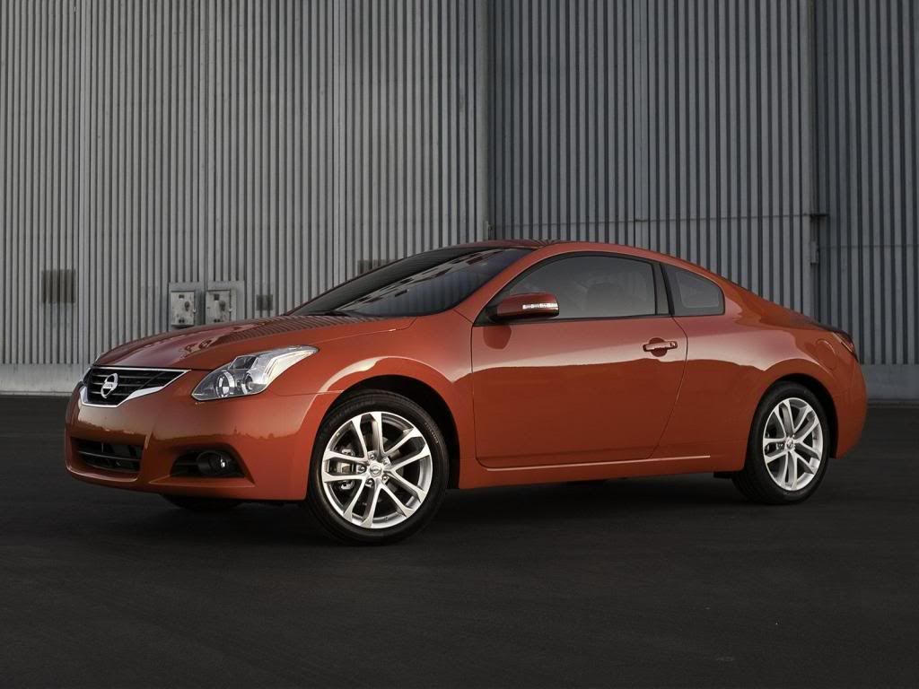 Nissan-Altima_Coupe_2010_1600x12-9.jpg