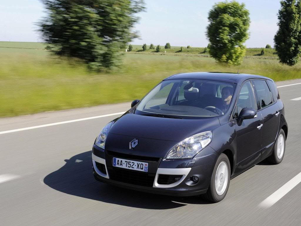 Renault-Scenic_2010_1600x1200_wa-9.jpg