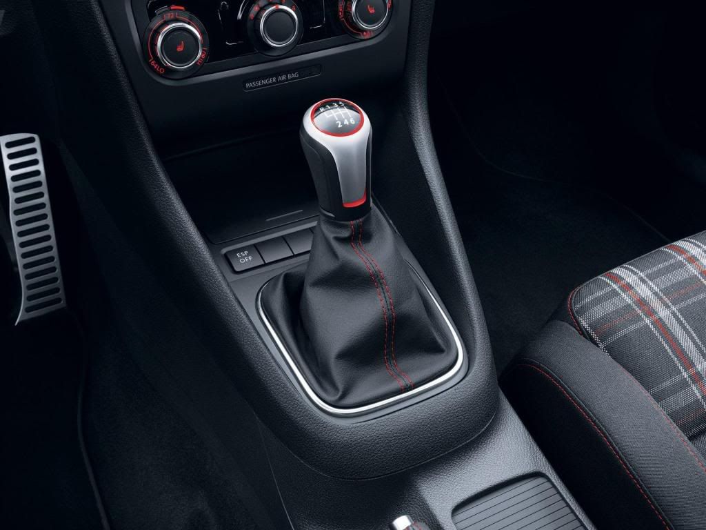 Volkswagen-Golf_GTI_US-Version_2-4.jpg