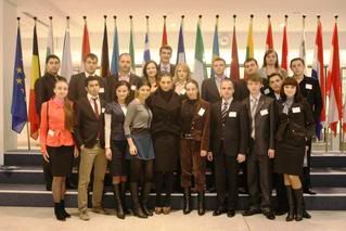 Elena Basescu, Republica Moldova, Bruxelles, tineri, 