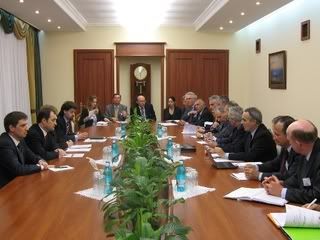 Vlad FILAT a avut ieri seara o întrevedere cu un grup de investitori francezi, aflaţi în vizită în R. Moldova 