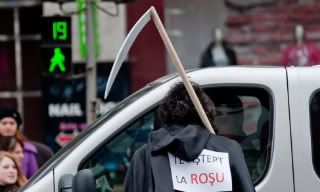 Moartea, roşu, Tinerii pentru dreptul la viaţă, Tineri şi Liberi, Coaliţia Voluntariat 