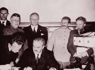 Ribbentrop-Molotov, un pact otravitor, Corneliu Vlad