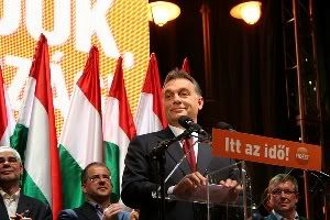 Fidesz obtine majoritatea in parlamentul de la Budapesta