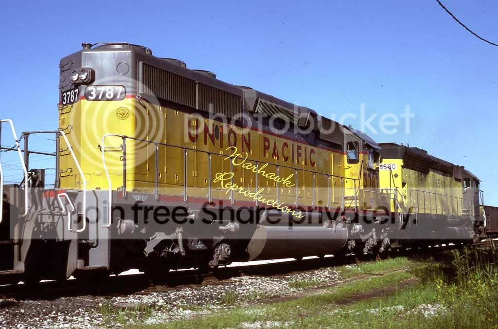 有关以下物品的详细资料: union pacific rr sd40-2 #3787 slide